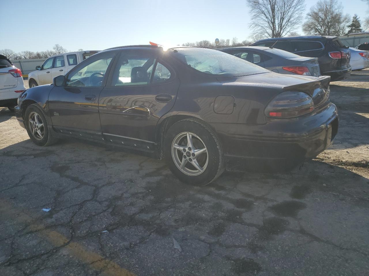 Image 2 of 2002 PONTIAC GRAND PRIX GT 2002 with VIN 1G2WP52K52F171221