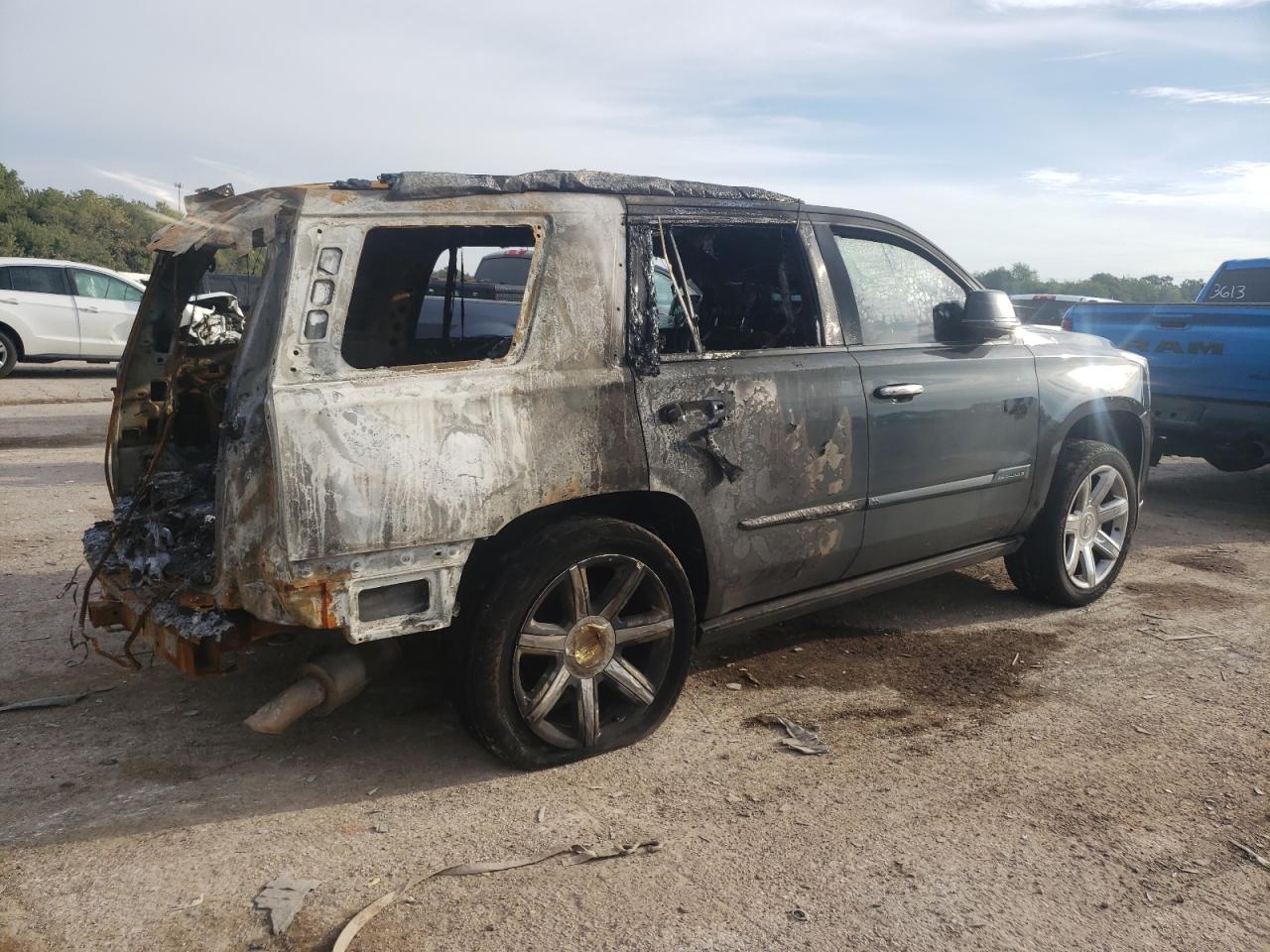 Изображение 3 2016 CADILLAC ESCALADE PREMIUM 2016 с VIN 1GYS3CKJ6GR421793