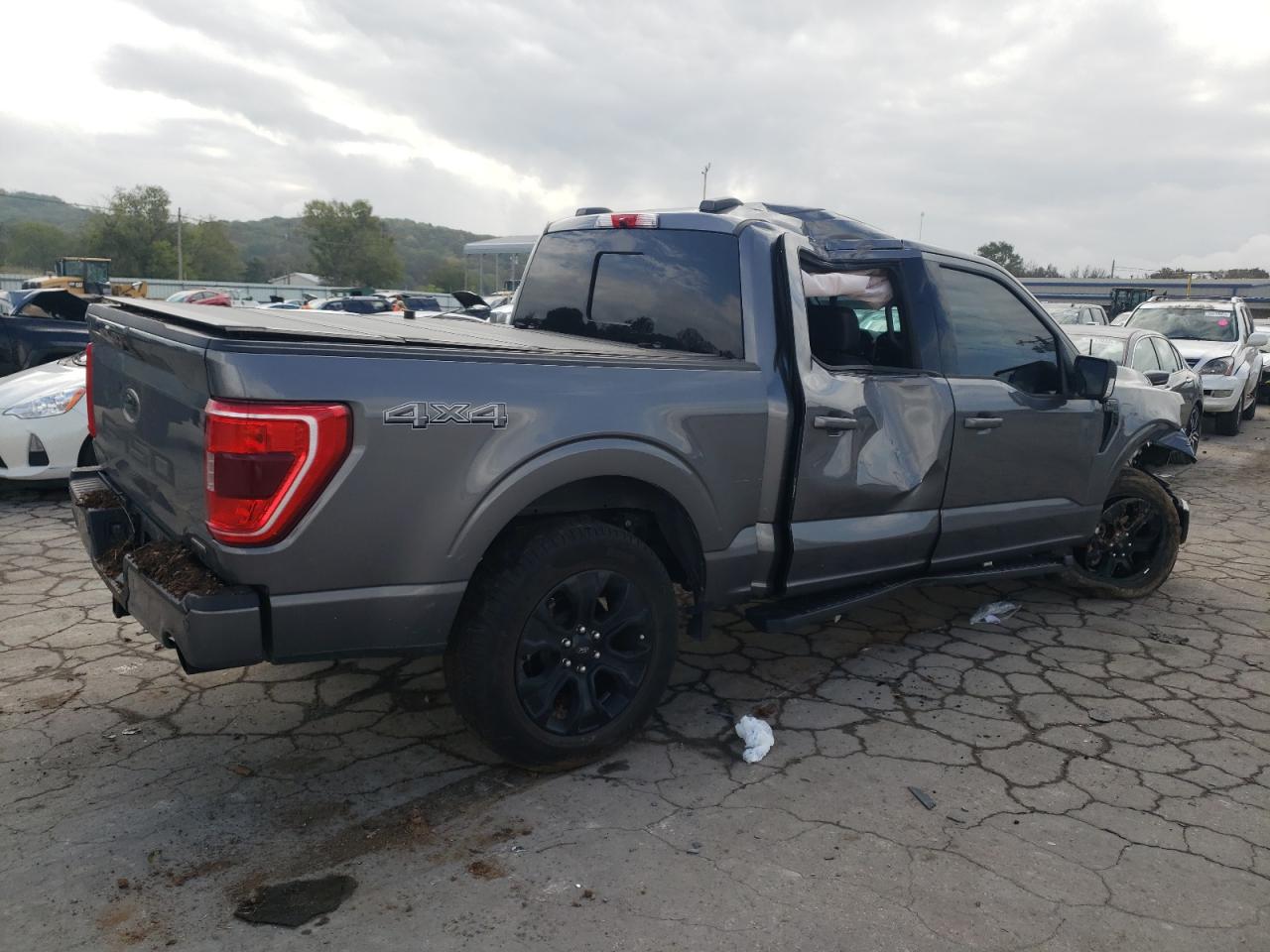 Image 3 of 2022 FORD F150 SUPERCREW 2022 with VIN 1FTFW1E81NFB59692