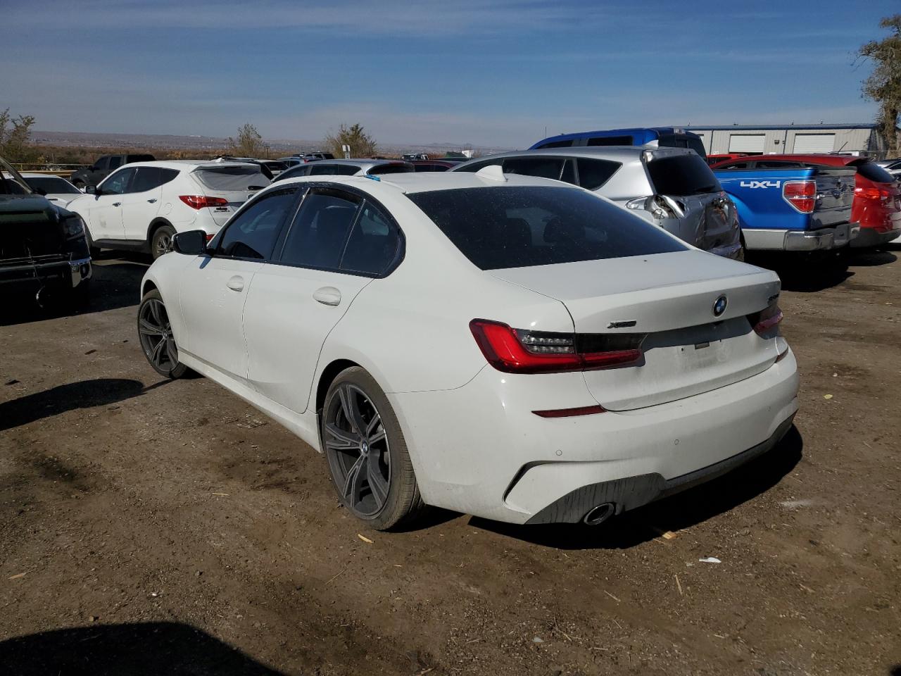 Obraz 2 z 2021 BMW 330XI  2021 z VIN 3MW5R7J04M8B69305