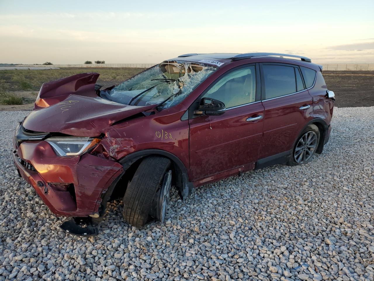 Image 1 of 2018 TOYOTA RAV4 LIMITED 2018 with VIN JTMDFREV5JD225615