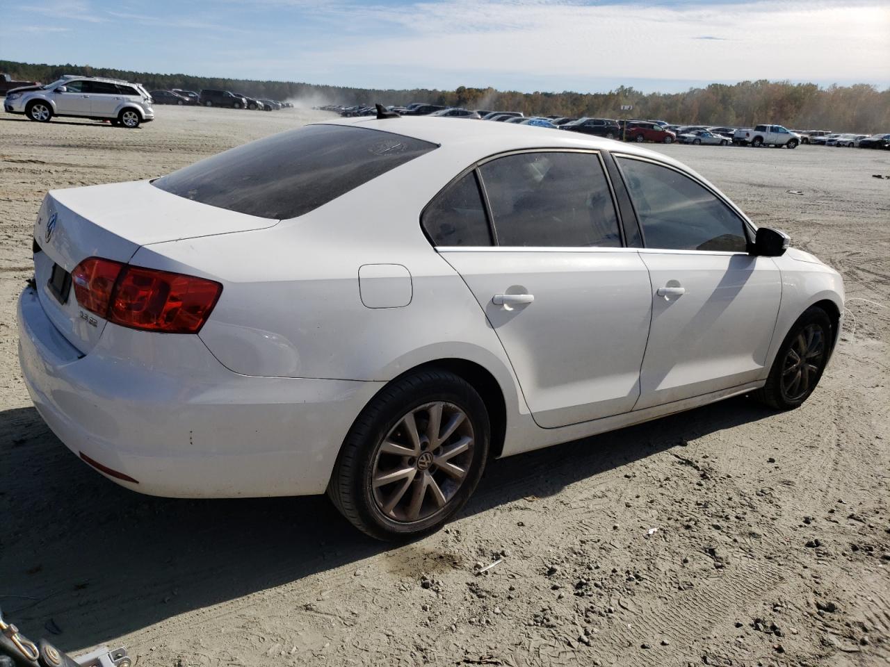 Image 3 of 2013 VOLKSWAGEN JETTA SE 2013 with VIN 3VWDP7AJ1DM442685