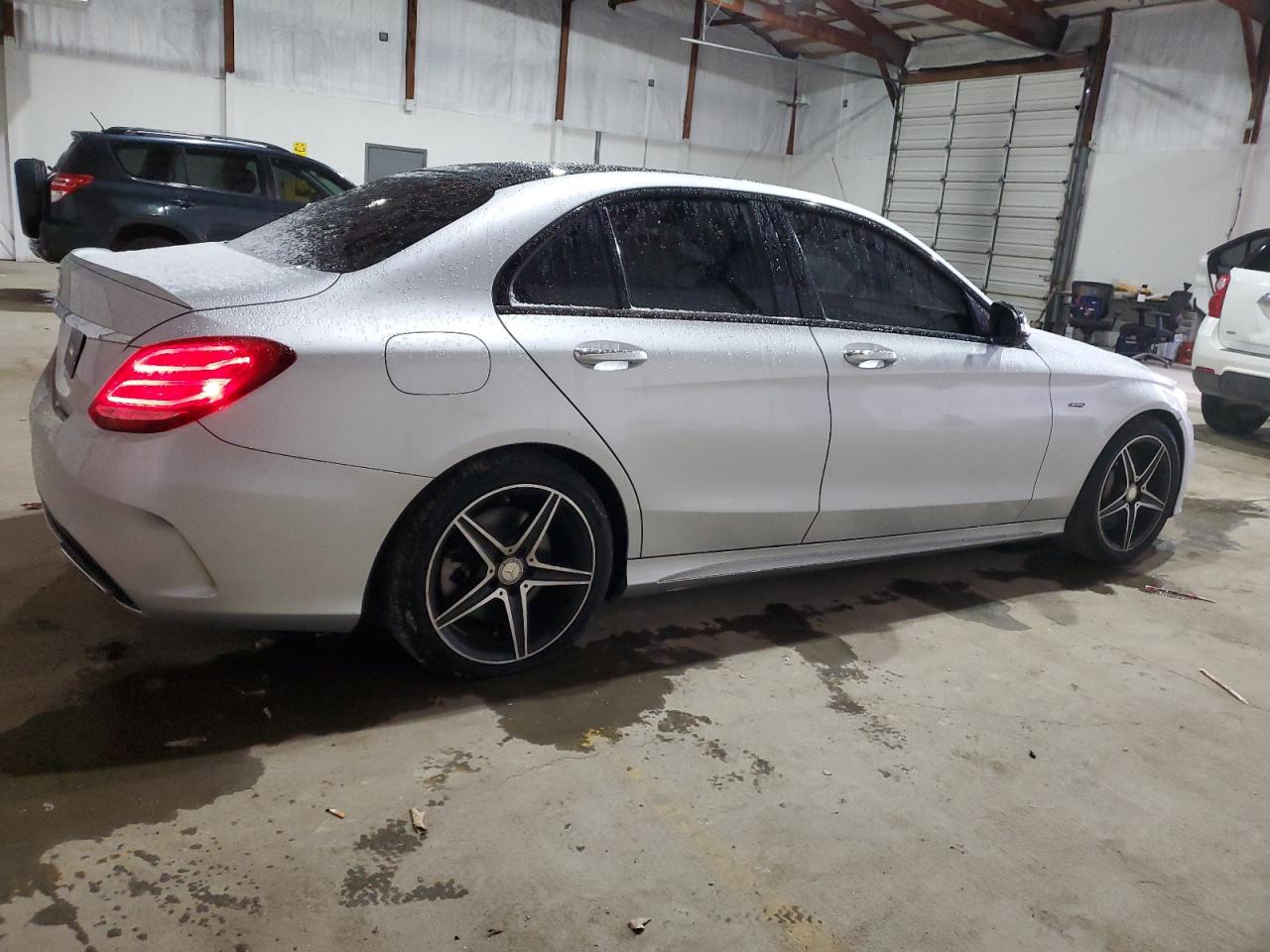 Изображение 3 2016 MERCEDES-BENZ C 450 4MATIC AMG 2016 с VIN 55SWF6EB0GU116945