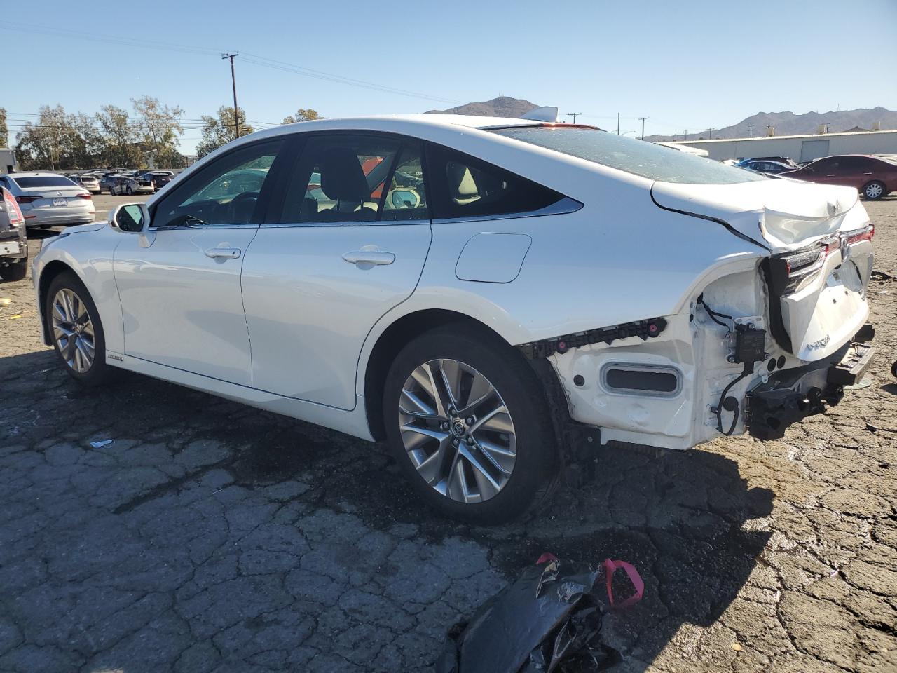 Obraz 2 z 2021 TOYOTA MIRAI XLE 2021 z VIN JTDAAAAA8MA000195