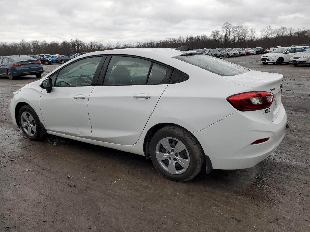 Изображение 2 2018 CHEVROLET CRUZE LS 2018 с VIN 1G1BC5SM7J7225255