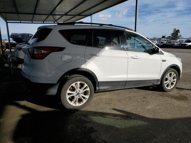 Obraz 3 z 2018 FORD ESCAPE SE 2018 z VIN 1FMCU0GD5JUA25346