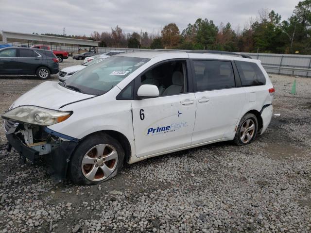 2013 TOYOTA SIENNA LE 2013 image