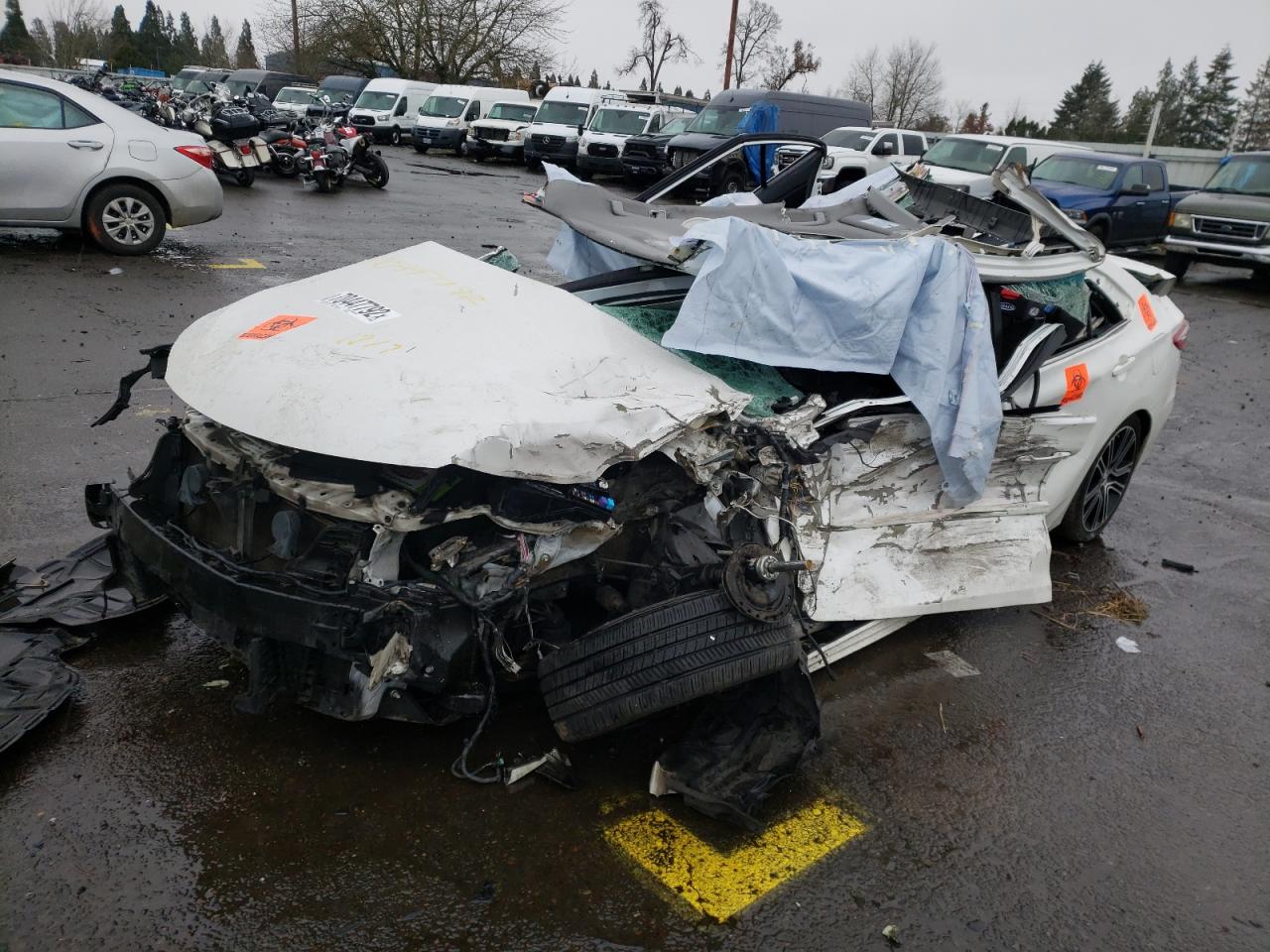 Image 1 of 2016 TOYOTA CAMRY LE 2016 with VIN 4T1BF1FK4GU143263