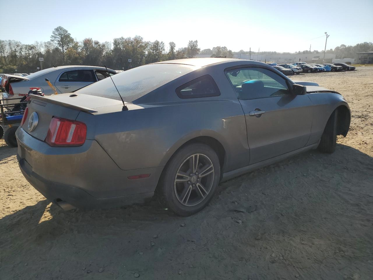 Obraz 3 z 2010 FORD MUSTANG 2010 z VIN 1ZVBP8AN0A5108651