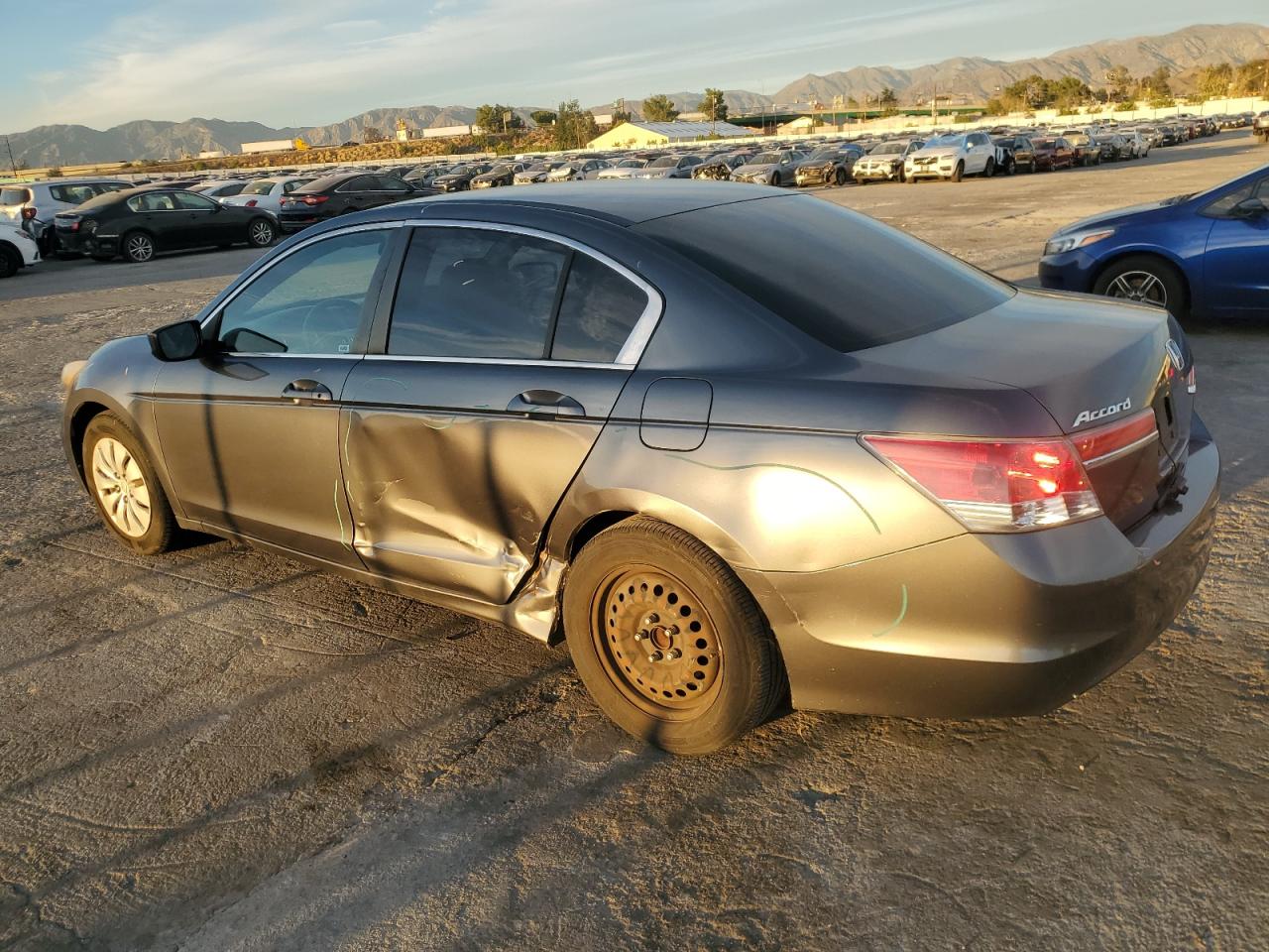 Obraz 2 z 2011 HONDA ACCORD LX 2011 z VIN 1HGCP2F36BA109891