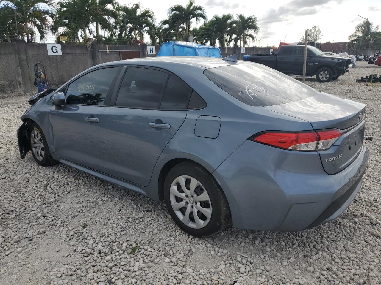 Obraz 2 z 2021 TOYOTA COROLLA LE 2021 z VIN 5YFEPMAE4MP152930