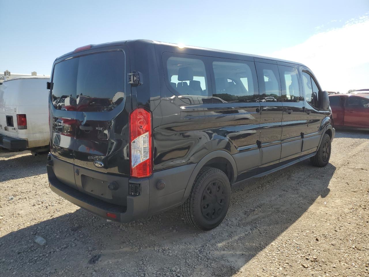 Image 3 of 2018 FORD TRANSIT T-350 2018 with VIN 1FBZX2ZM8JKB20241