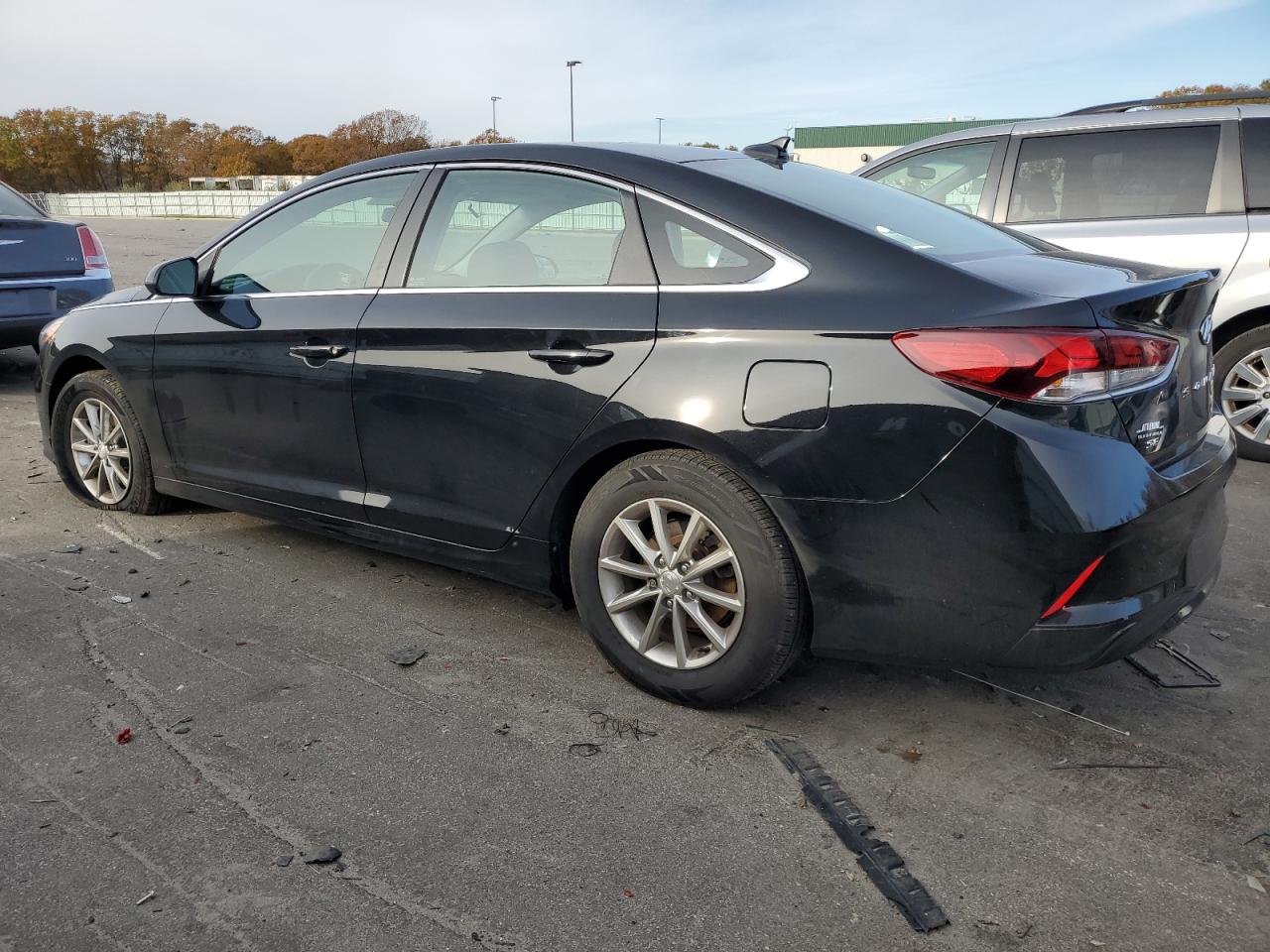 Image 2 of 2018 HYUNDAI SONATA SE 2018 with VIN 5NPE24AF7JH668828